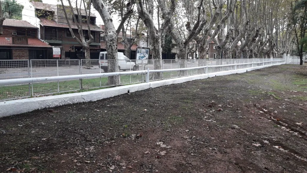 Urgente Alquila Increible Casa Quinta Con Gran Quincho. Con Detalles A Refaccionar. Apto Familia, Emprendimiento Comercial