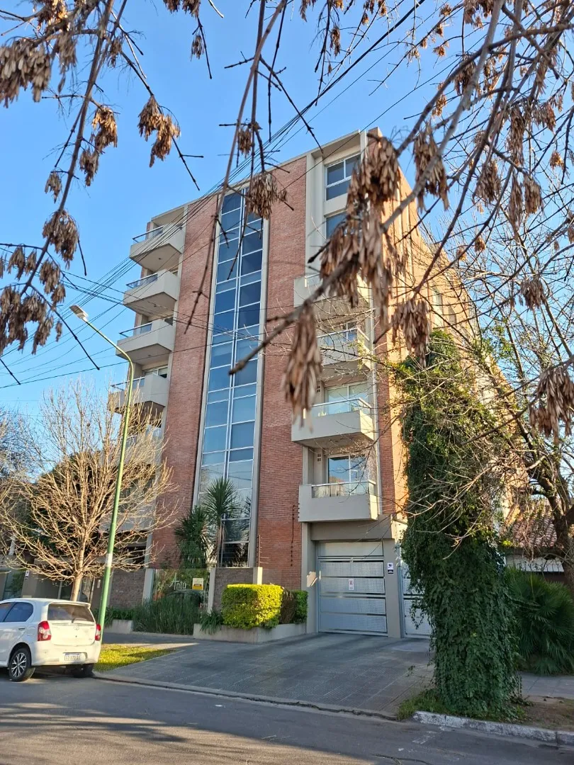 Departamento 2 ambientes Ituzaingó Norte