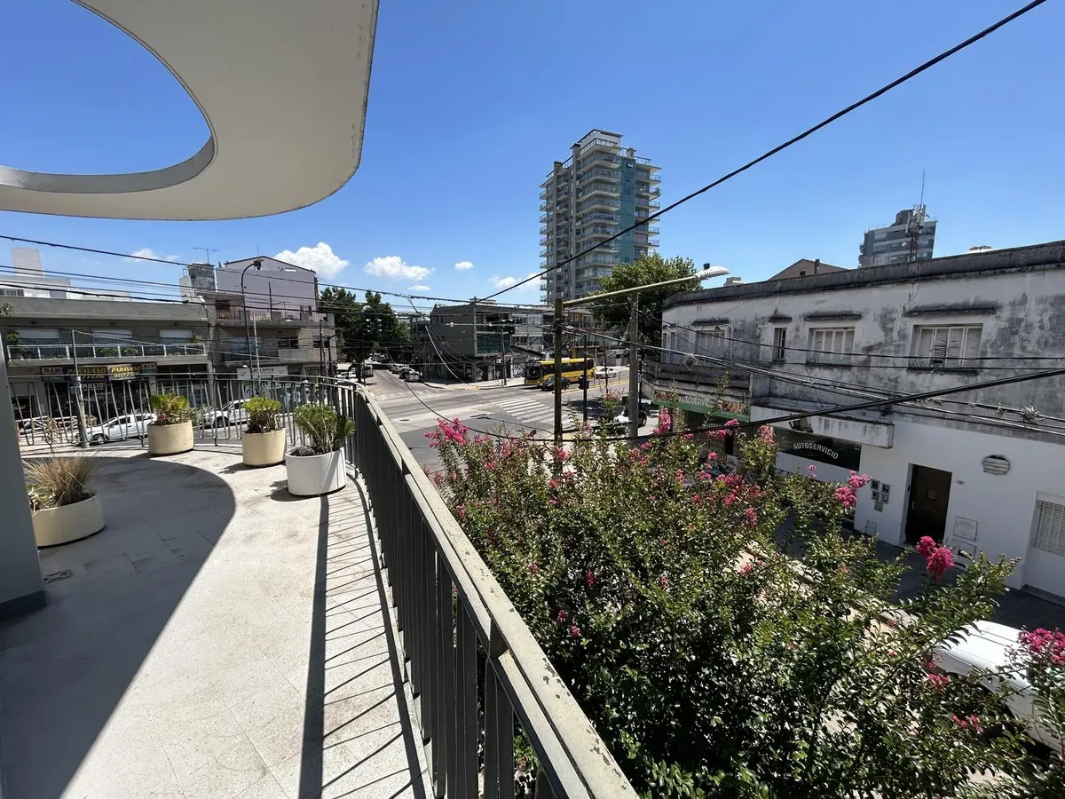 Casa En Alquiler Temporario 4 Dormitorios Terraza Y Pileta En Beccar