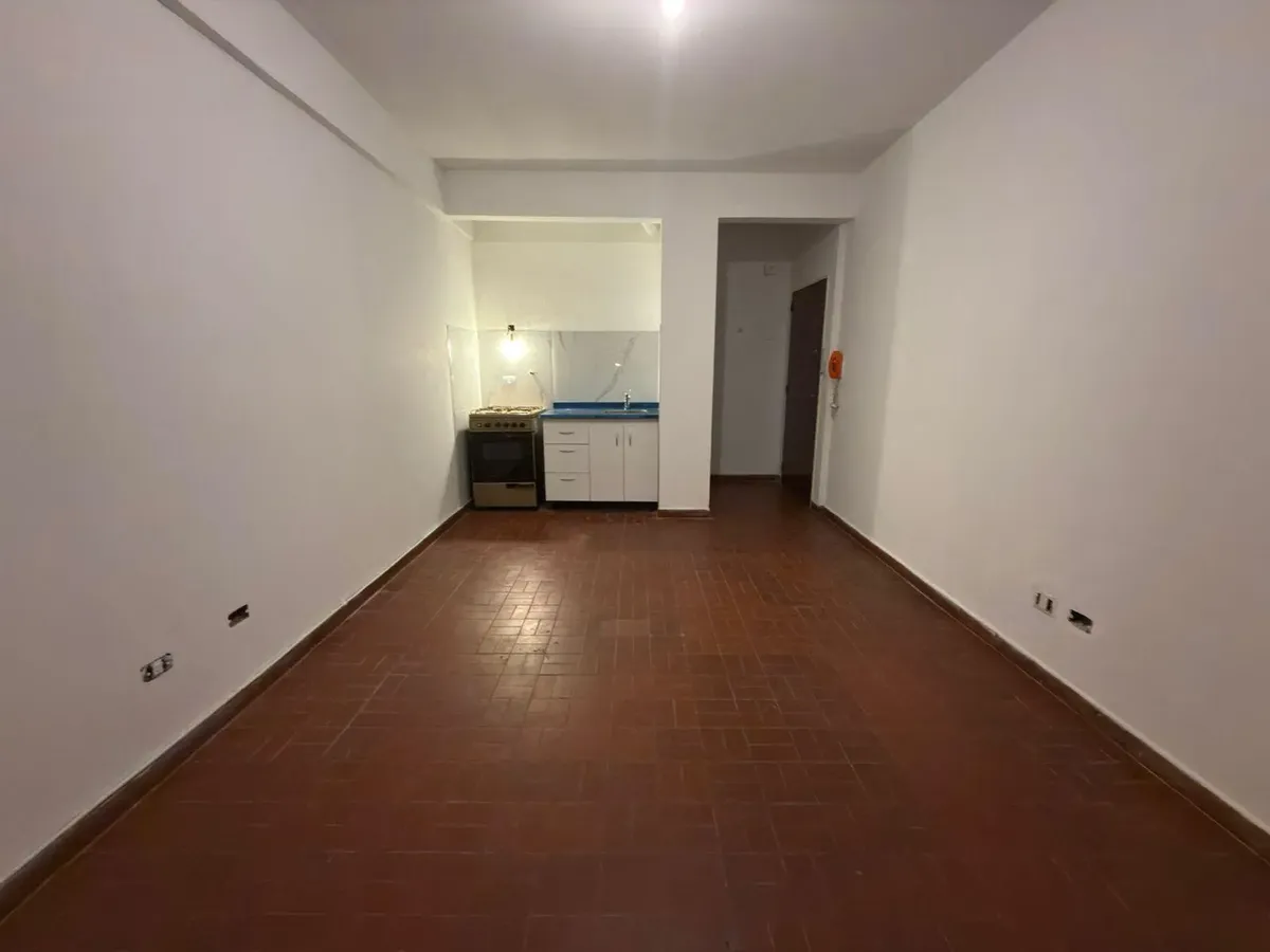 Monoambiente en planta baja