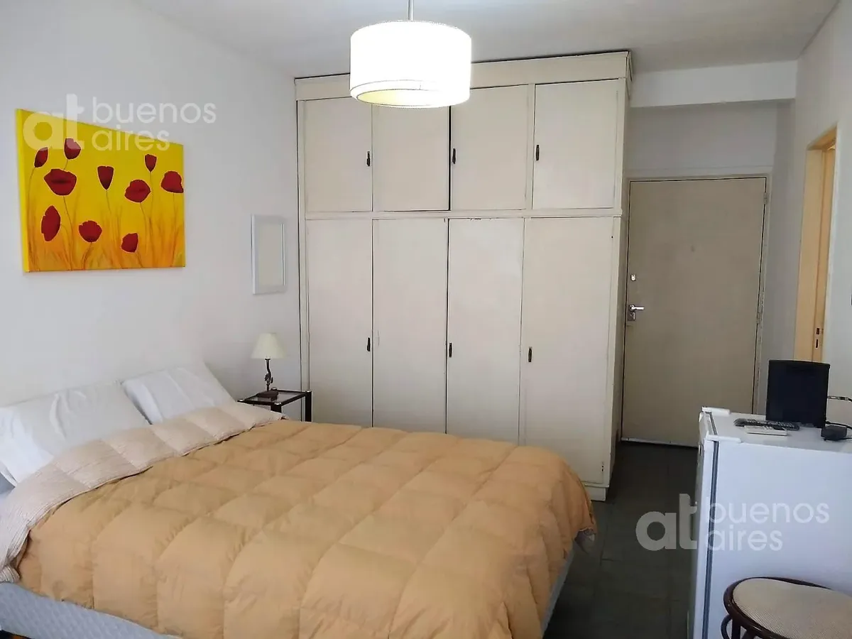Monoambiente con aire y TV 32"