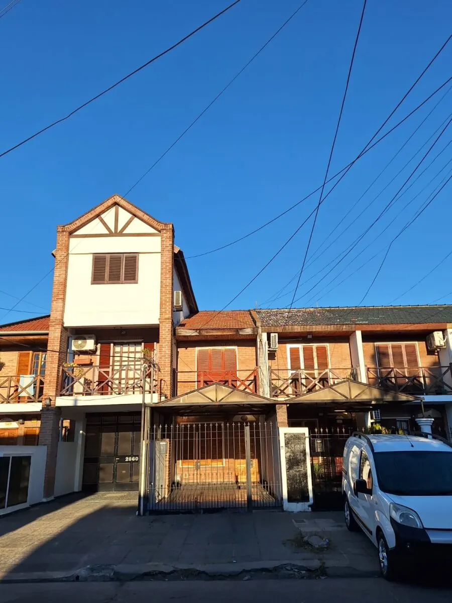 Duplex 3 ambientes, cochera