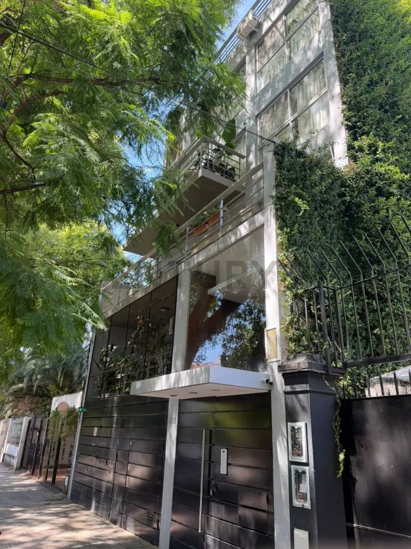 1° piso, balcón y cochera