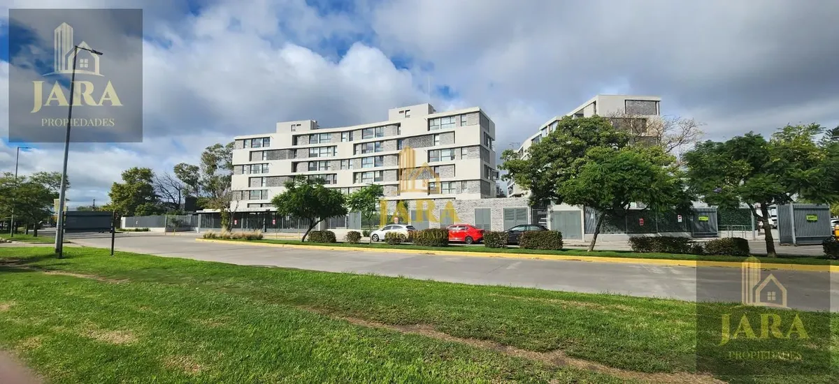 2 dormitorios, balcón y cochera