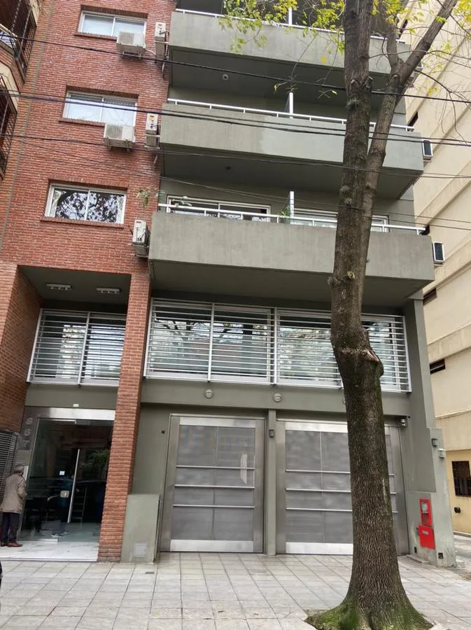 Departamento en Las Cañitas con balcón