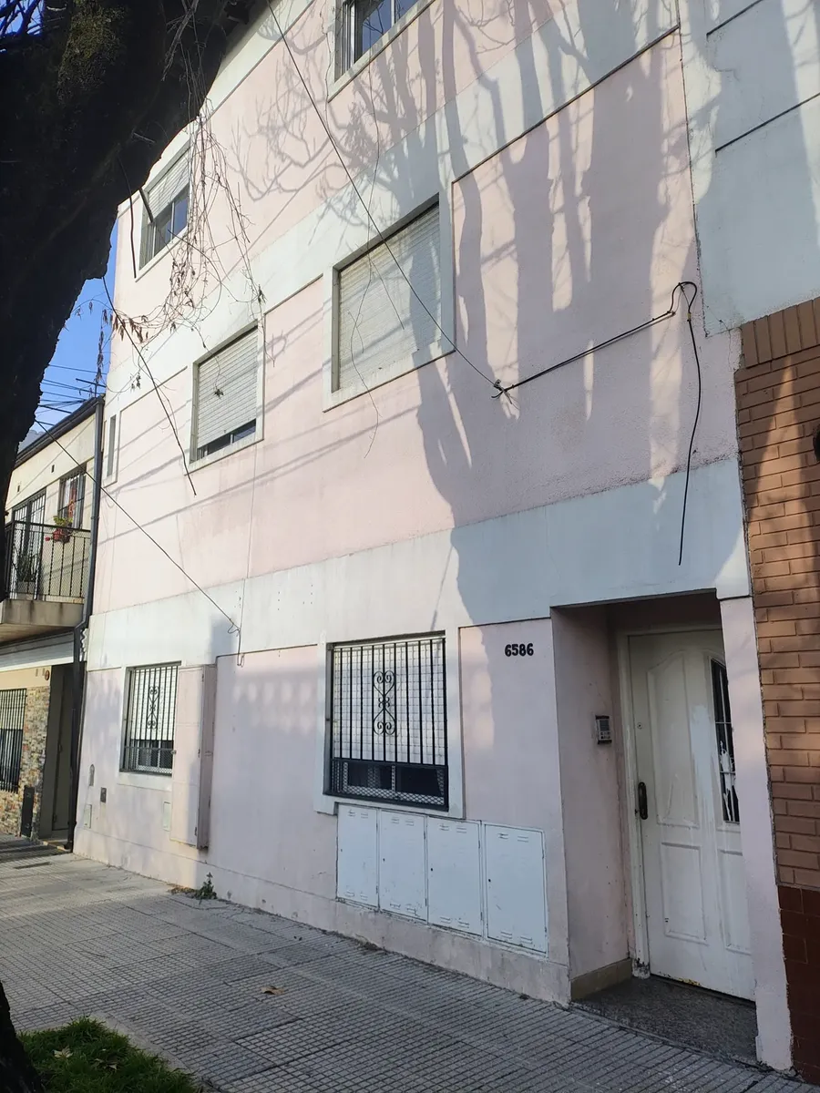 Dúplex 3 ambientes, 2 baños