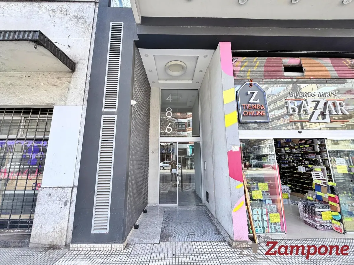 Studio with balcony in Caballito