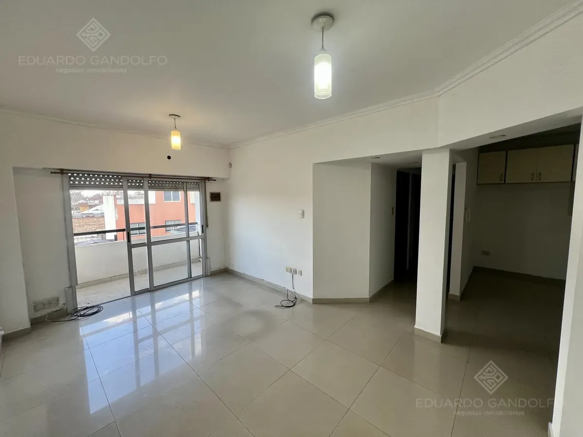Impecable 3 Amb Con Balcón - Precio Final Sin Expensas