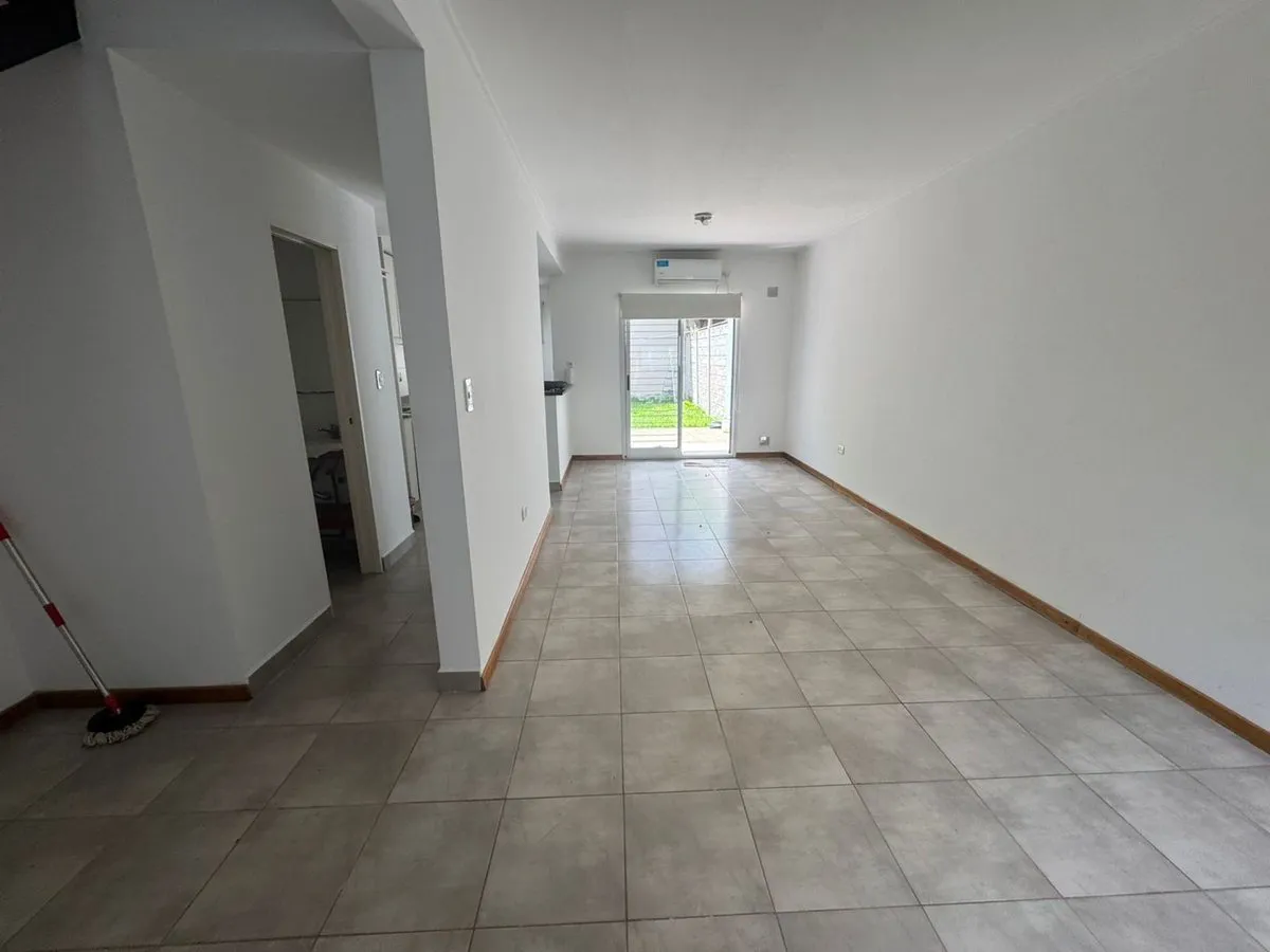 Duplex En Alquiler City Bell