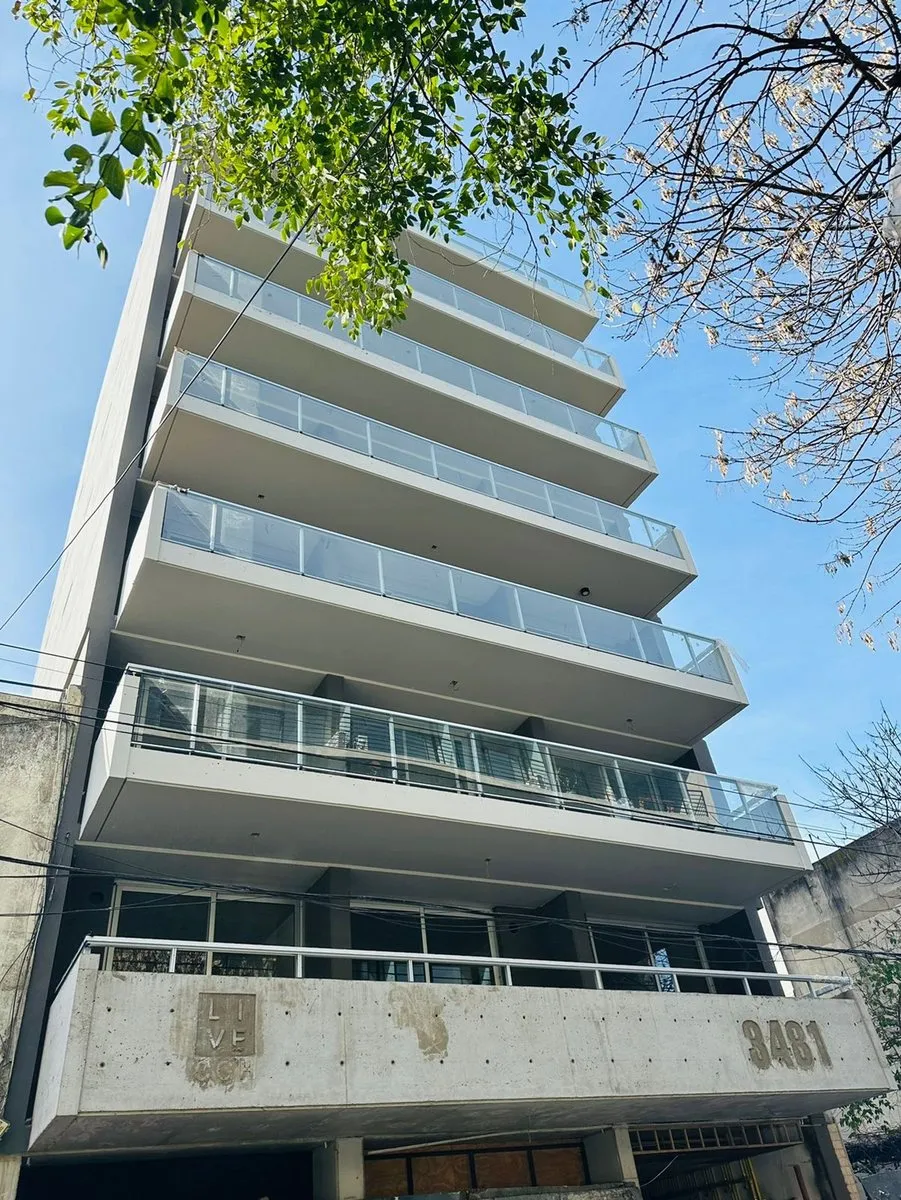 Alquiler Monoambiente 46m2 Frente Balcon Coghlan