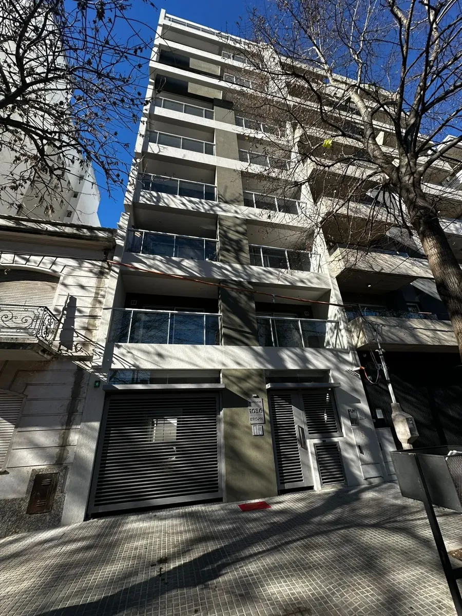 Alquiler! Excelente Monoambiente Con Balcon Al Frente, De Categoria, A Estrenar! 43 E/ 15 Y 16