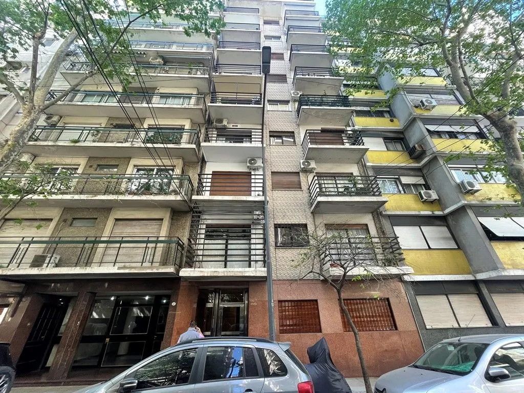¡¡en Excelente Estado, En Inmejorable Ubicación C/ Balcon!!