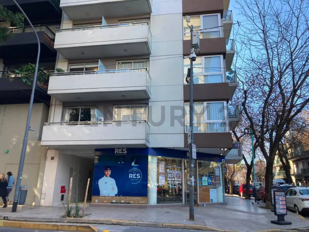 Monoambiente amoblado con balcón