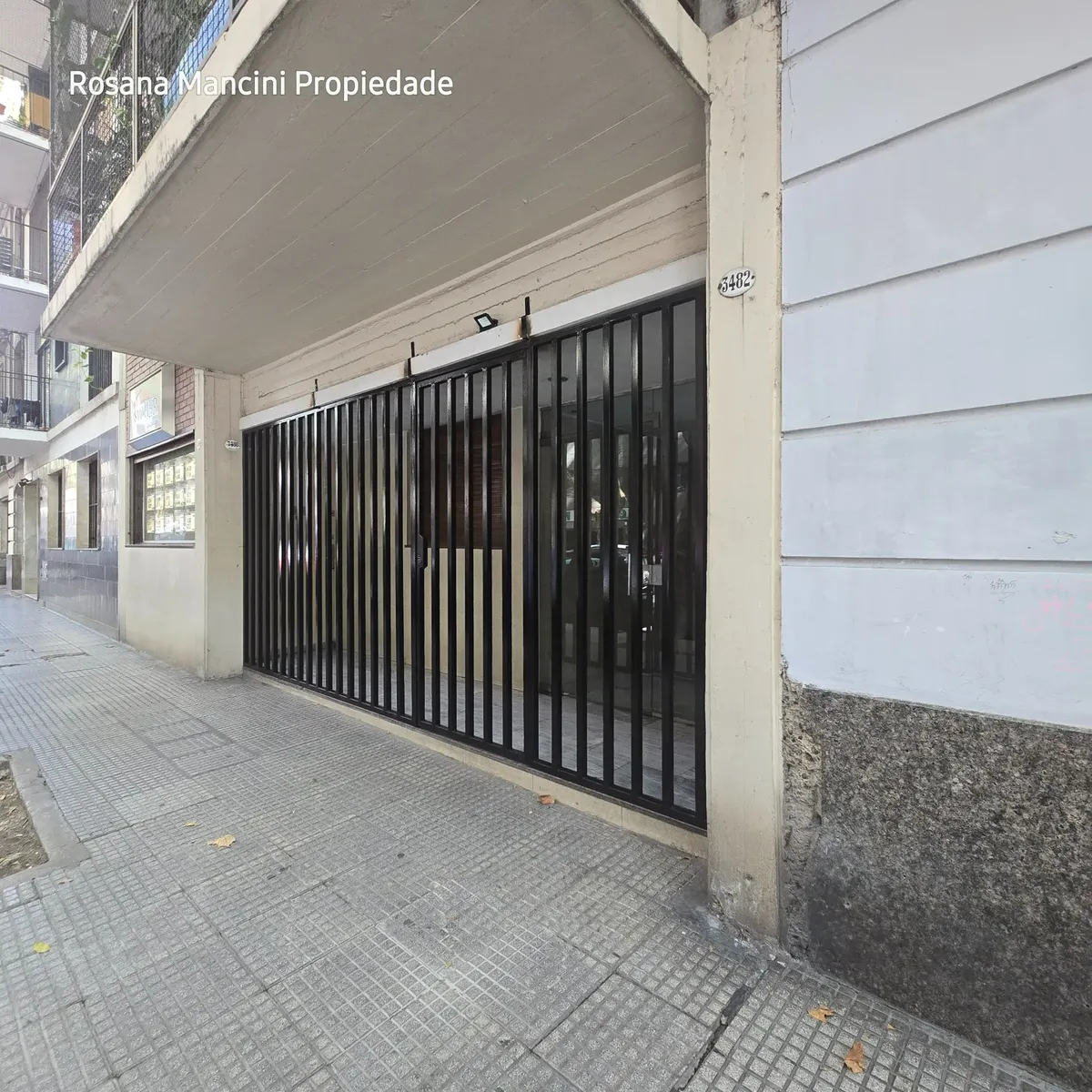 Palermo frente con balcón corrido