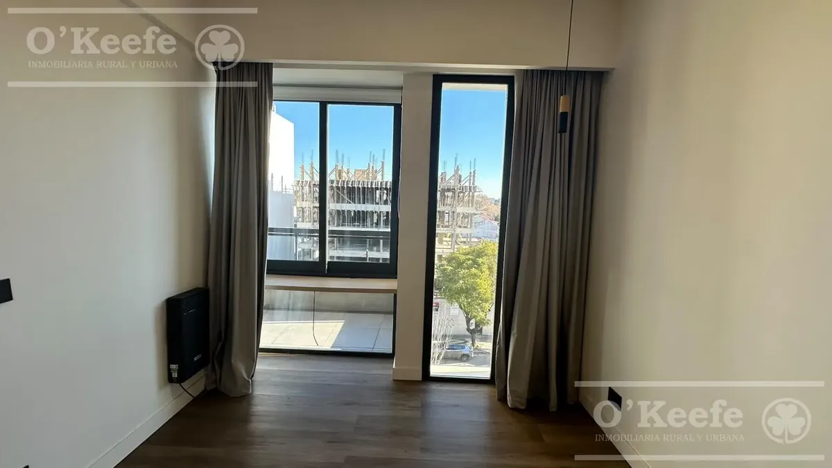 Departamento En Alquiler De Dos Ambientes - Bernal