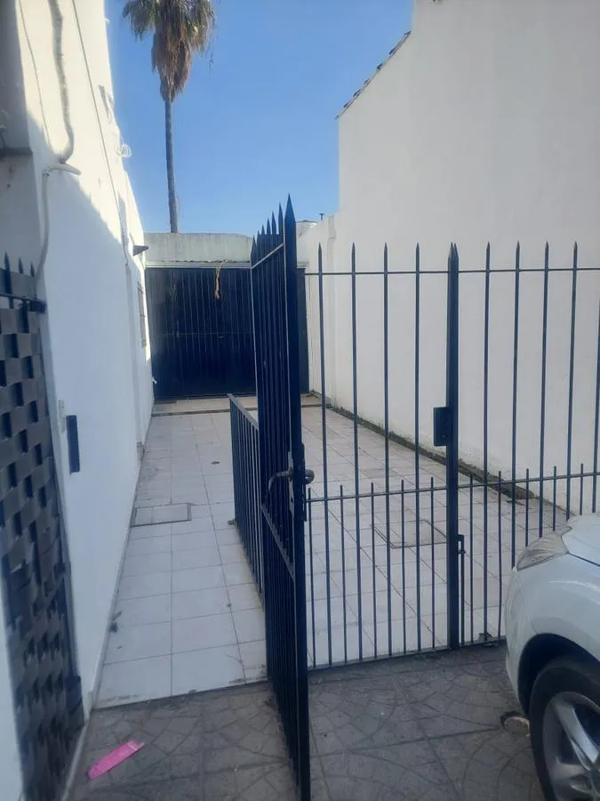 2 ambientes con patio en Castelar