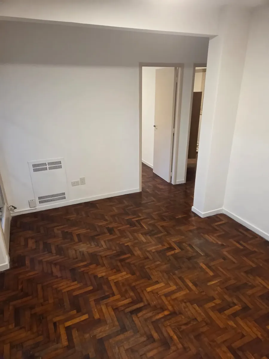 2 bedrooms, 2nd floor, elevator
