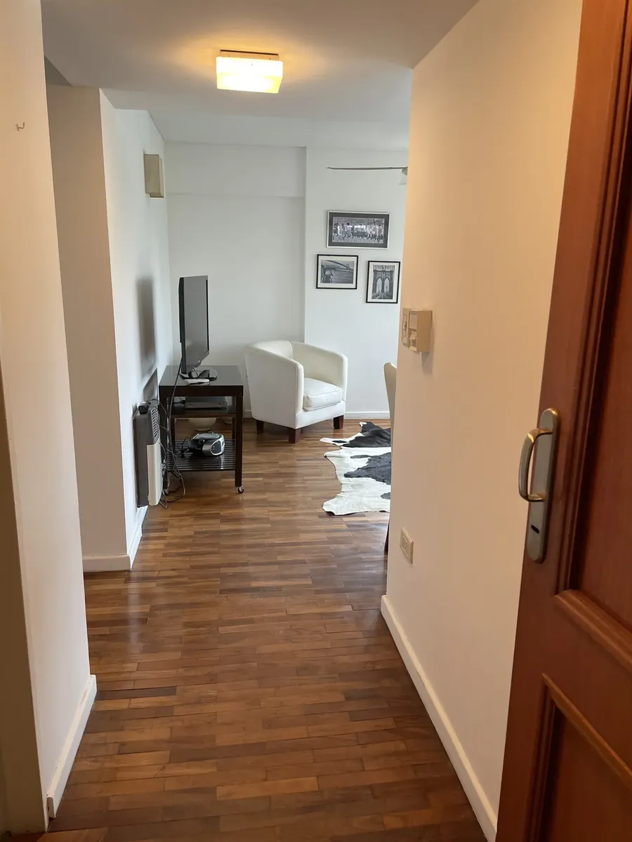 Alquilo Particular ( Sin Muebles)