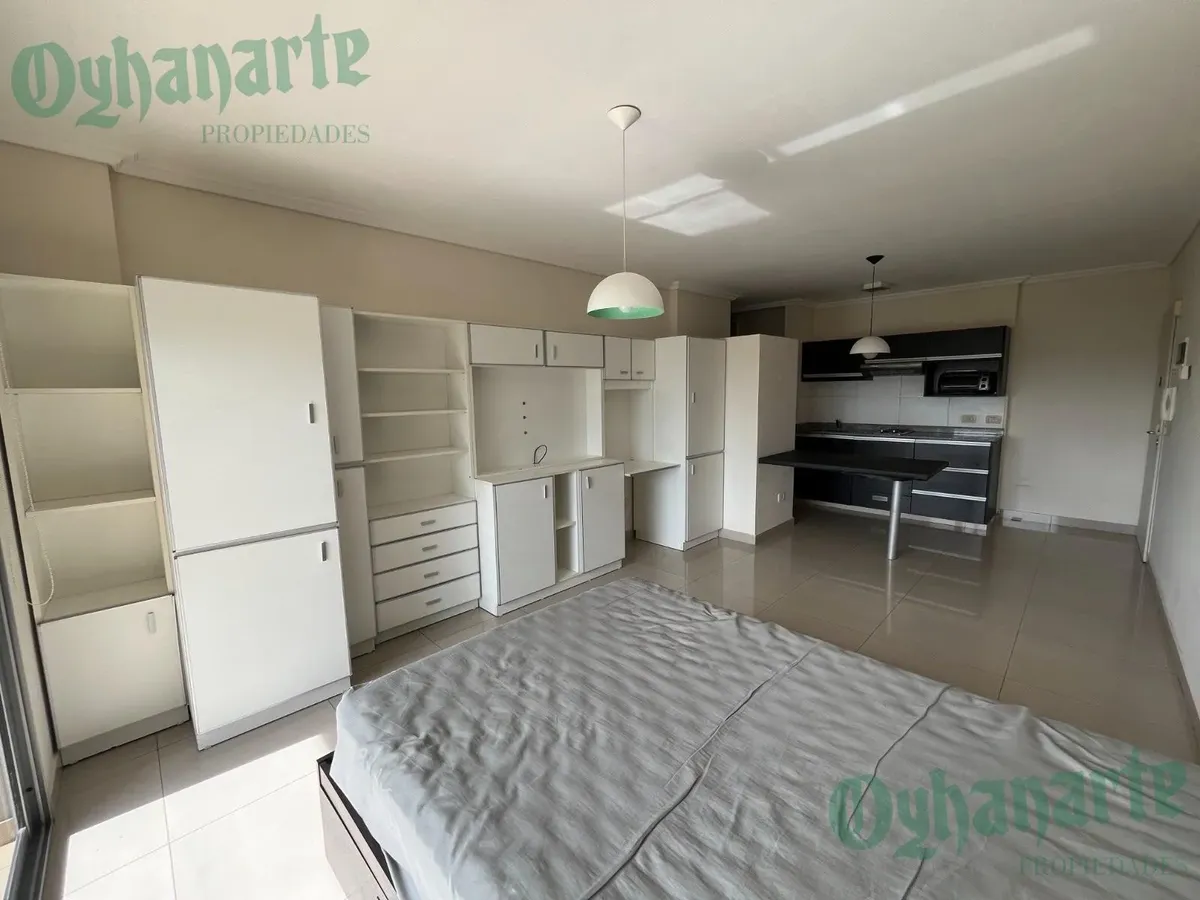 Monoambiente en Morón, balcón
