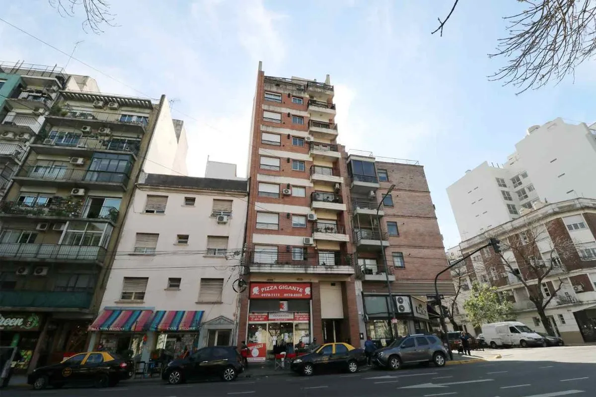2BR with balcony and jacuzzi