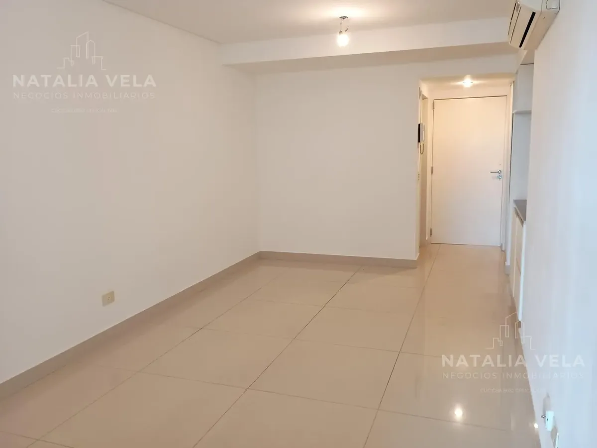 Alquiler Monoambiente En Pque. Chacabuco/ Caballito -37 M2 C/balcón - Edificio Azcuy