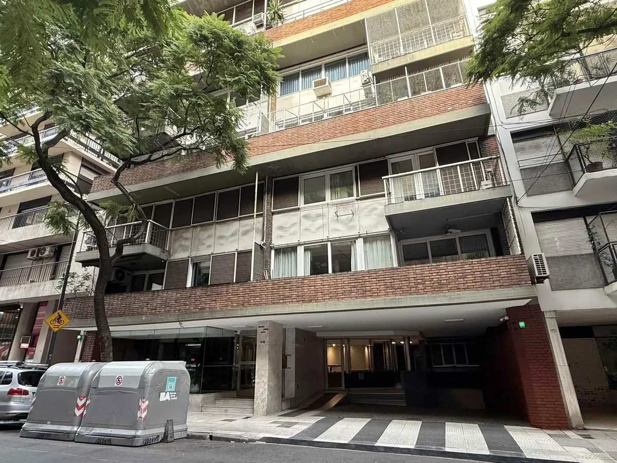 Alquiler De Dúplex De 2 Dormitorios Con Patio, Cochera Y Pileta En Recoleta