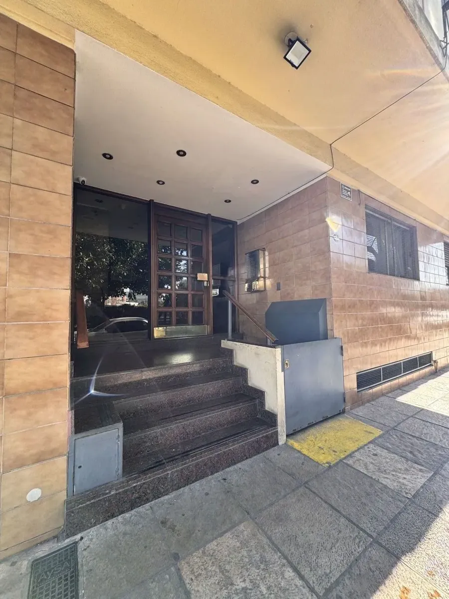 Depto De 3 Amb C/ Balcón En Pleno Lanus. Exc Ubicación