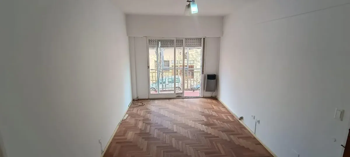 Departamento En Villa Devoto 3 Ambientes Al Frente Con Balcon Ycocina Separada Con Lavadero Luminoso