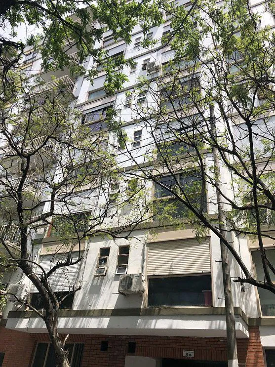 Departamento - Olivos-vias/rio