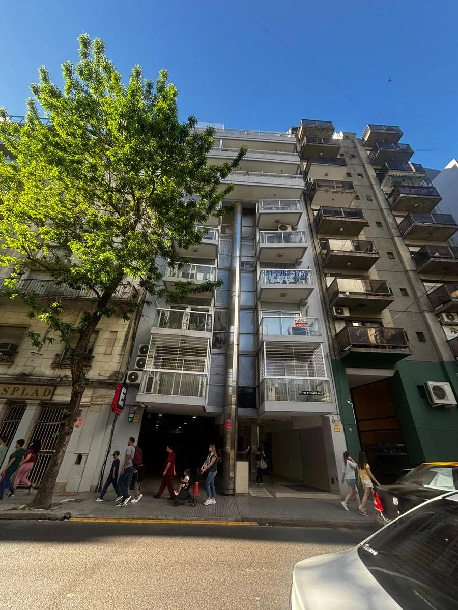Monoambiente Divisible Con Balcon Y Patio En Recoleta - Alquiler