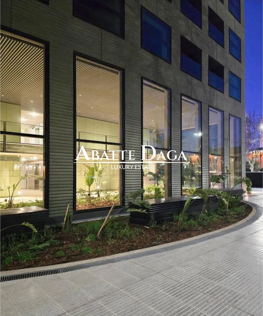Piso alto con DVH y balcón