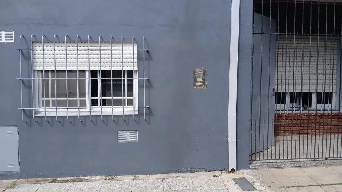 Planta baja con patio y parrilla