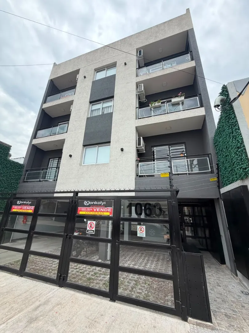 1er piso con terraza privada