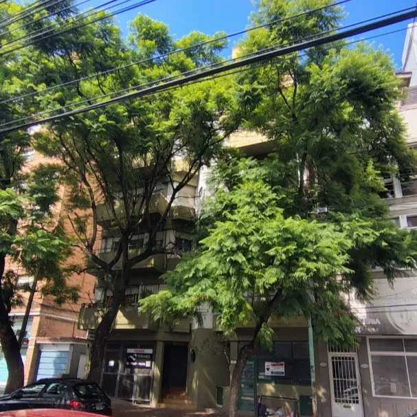 4to piso, 1 ambiente con balcón