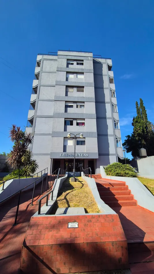Балкон с остеклением, 1 этаж
