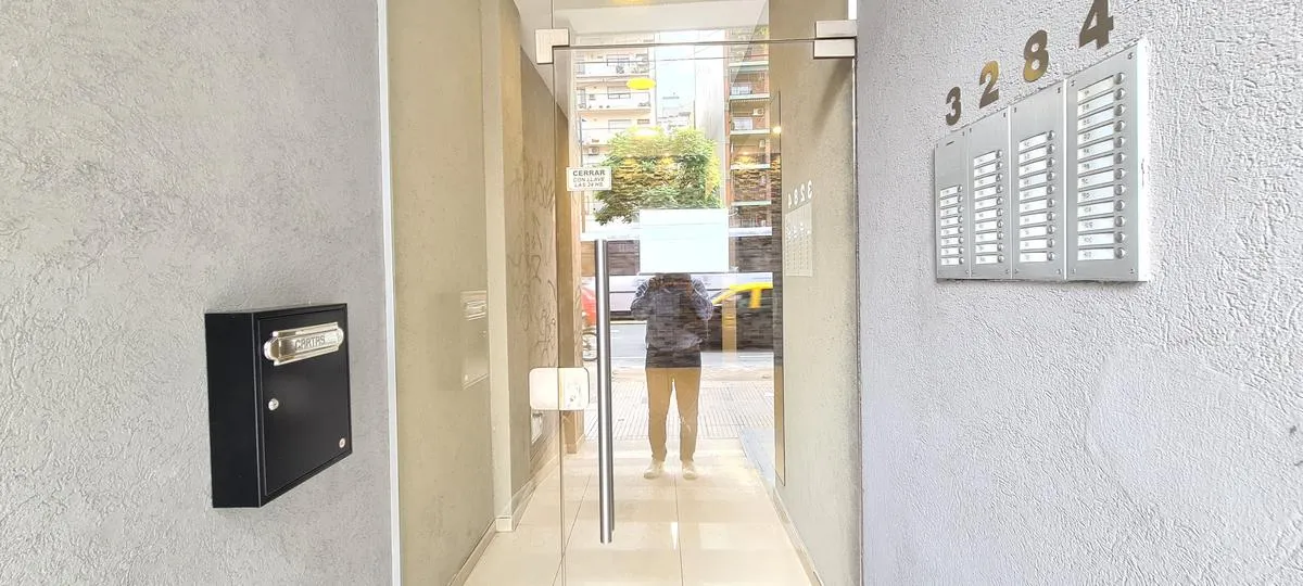 Piso 7 con balcón en Nuñez