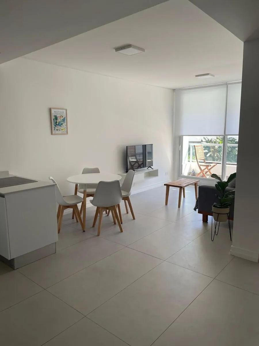 Depto 2 Amb. Amoblado, Vista Pileta - Edificio Concepción Live