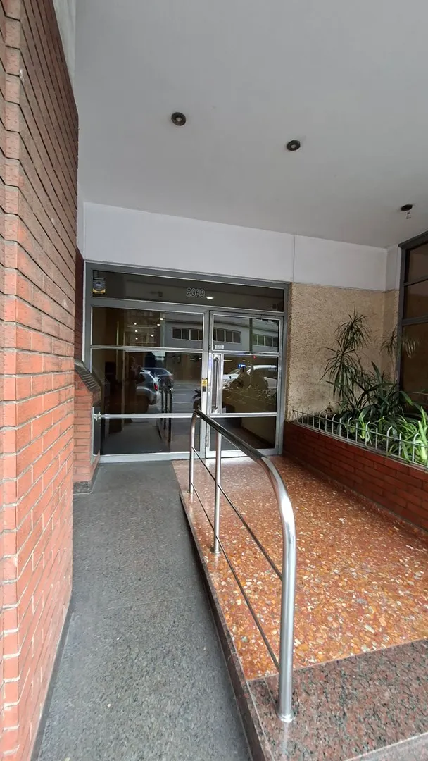 3 ambientes con balcón