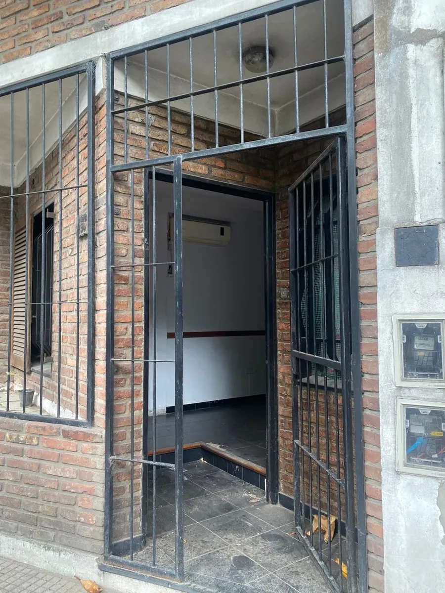 PH 3 ambientes con patio