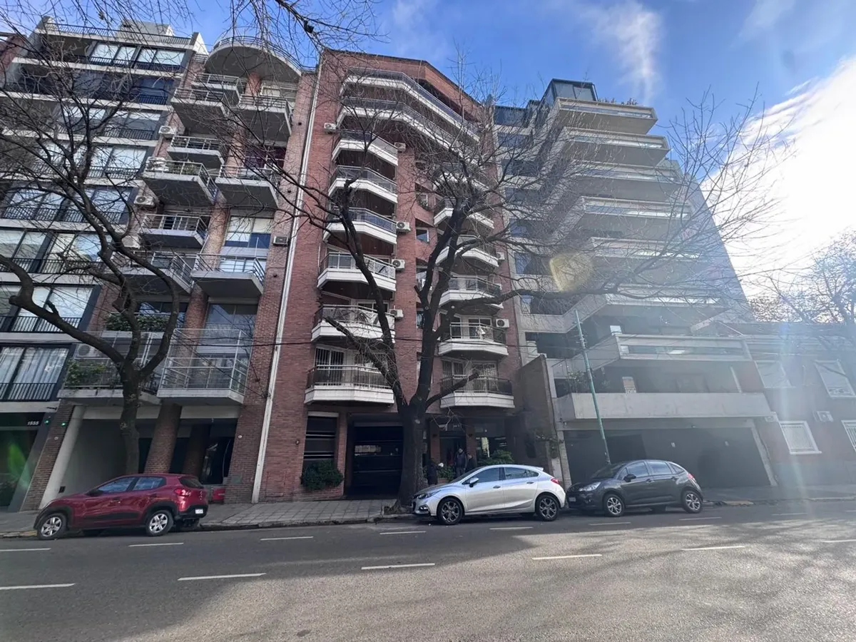 2 ambientes con balcón aterrazado