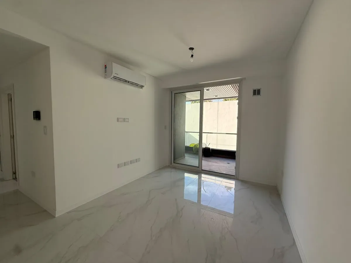 New 3-room apartment with parking