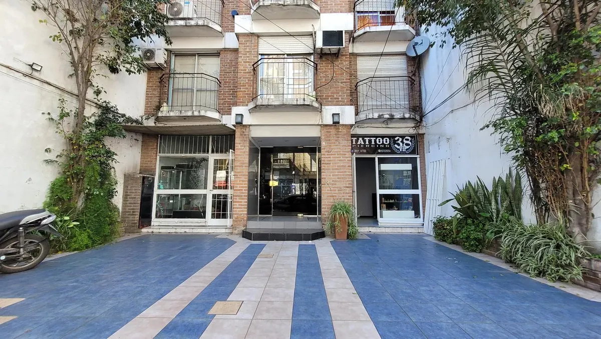 Apartment with two balconies