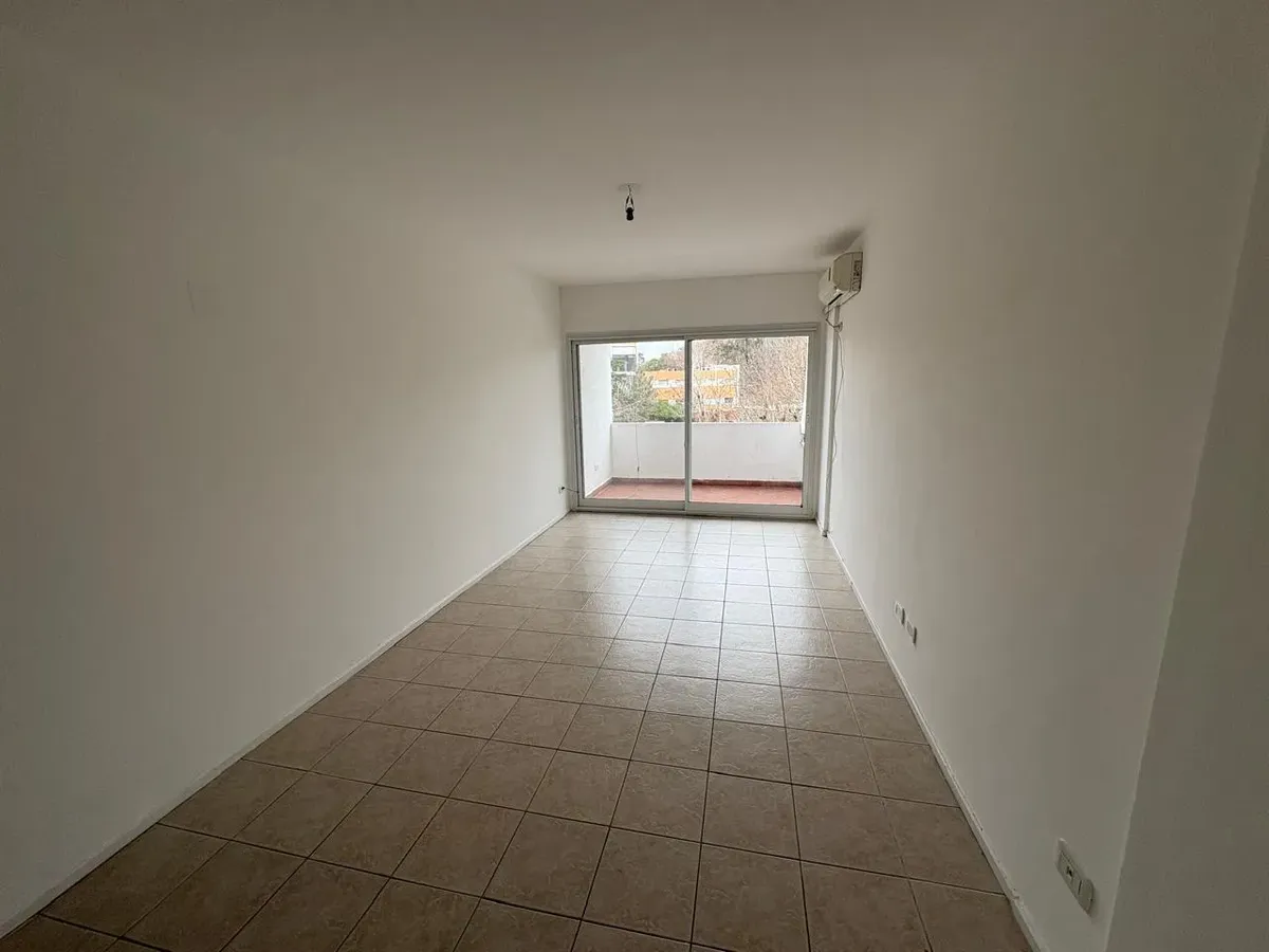 Alquiler De Departamento En Beccar
