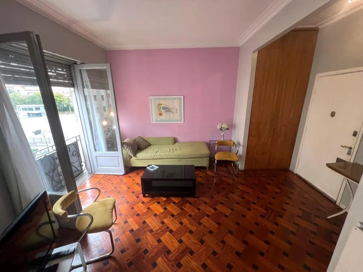 Departamento 2 ambientes con balcones