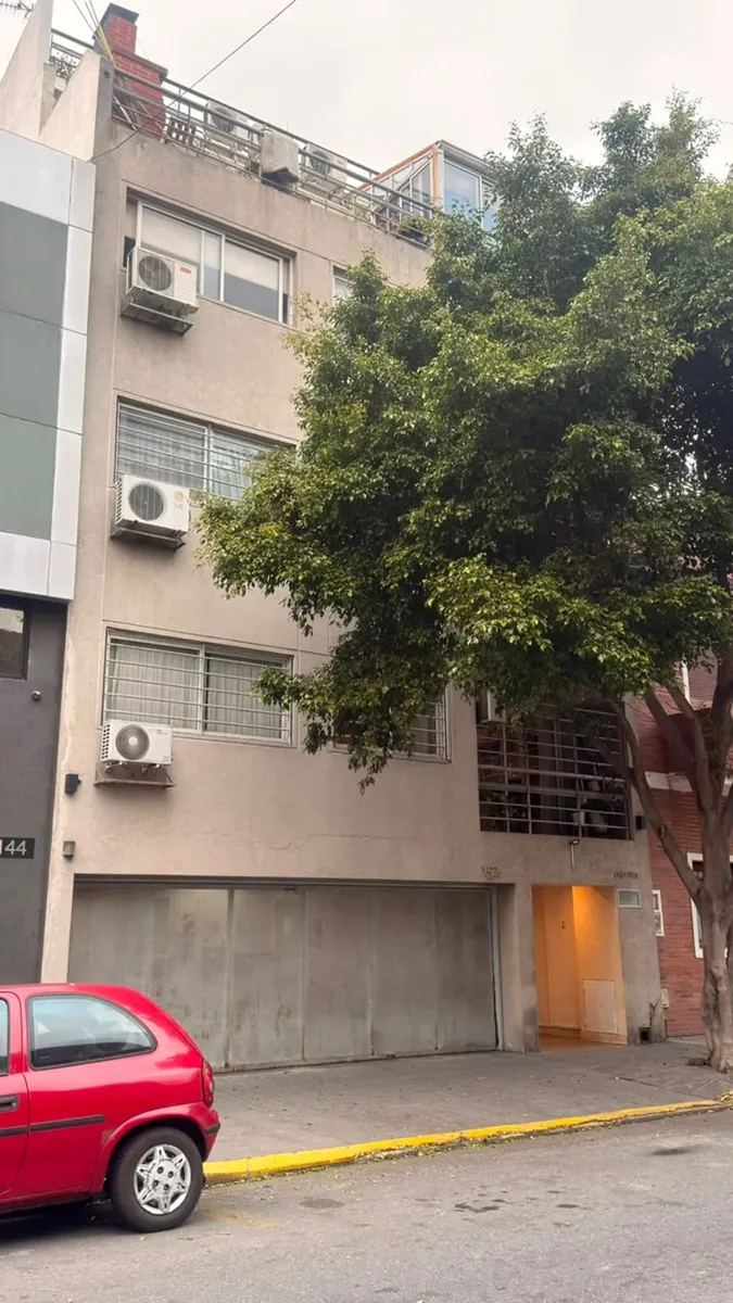 3 ambientes con pileta y cochera