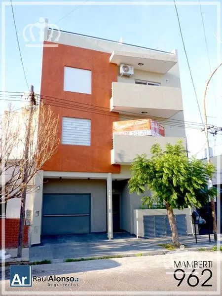 2 ambientes con balcón y terraza