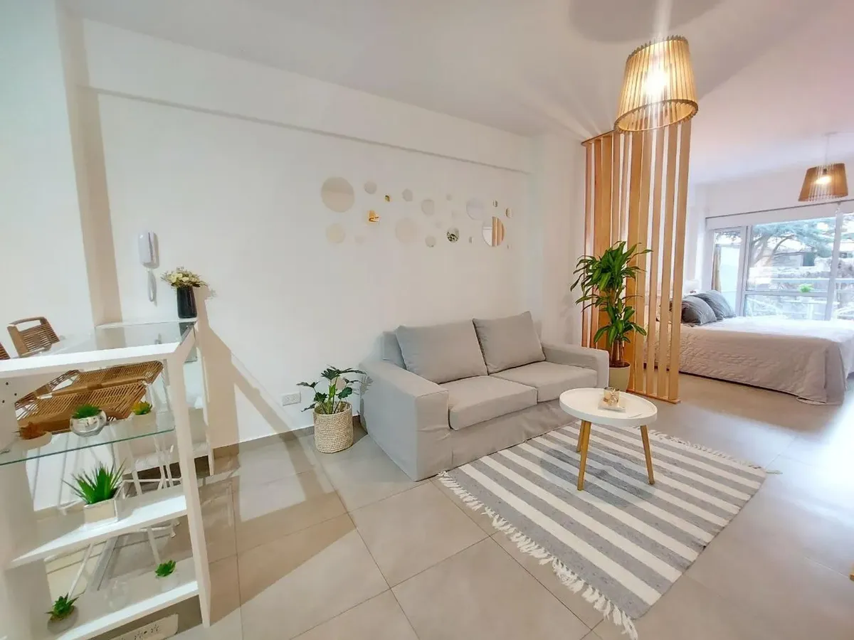 Monoambiente En Alquiler Amoblado, Depto Con Balcón, Laundry, Sum, Pileta Super Luminoso Palermo