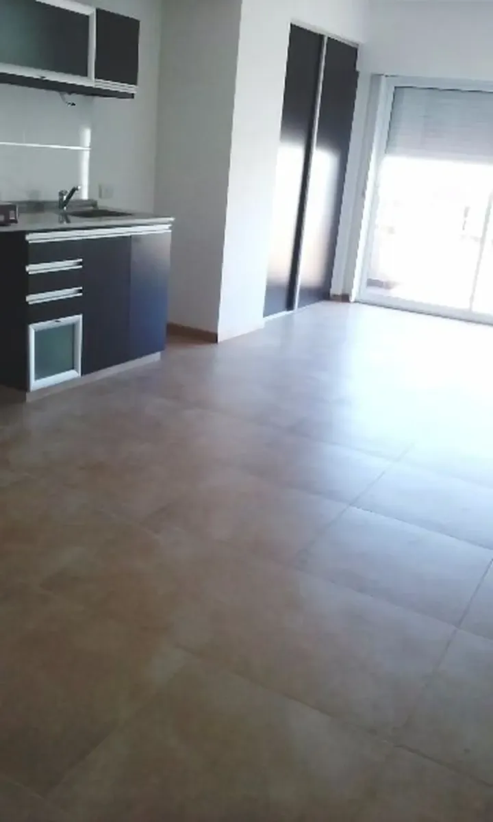 Departamento De 1 Ambiente Divisible Contrfrente Con Balcon