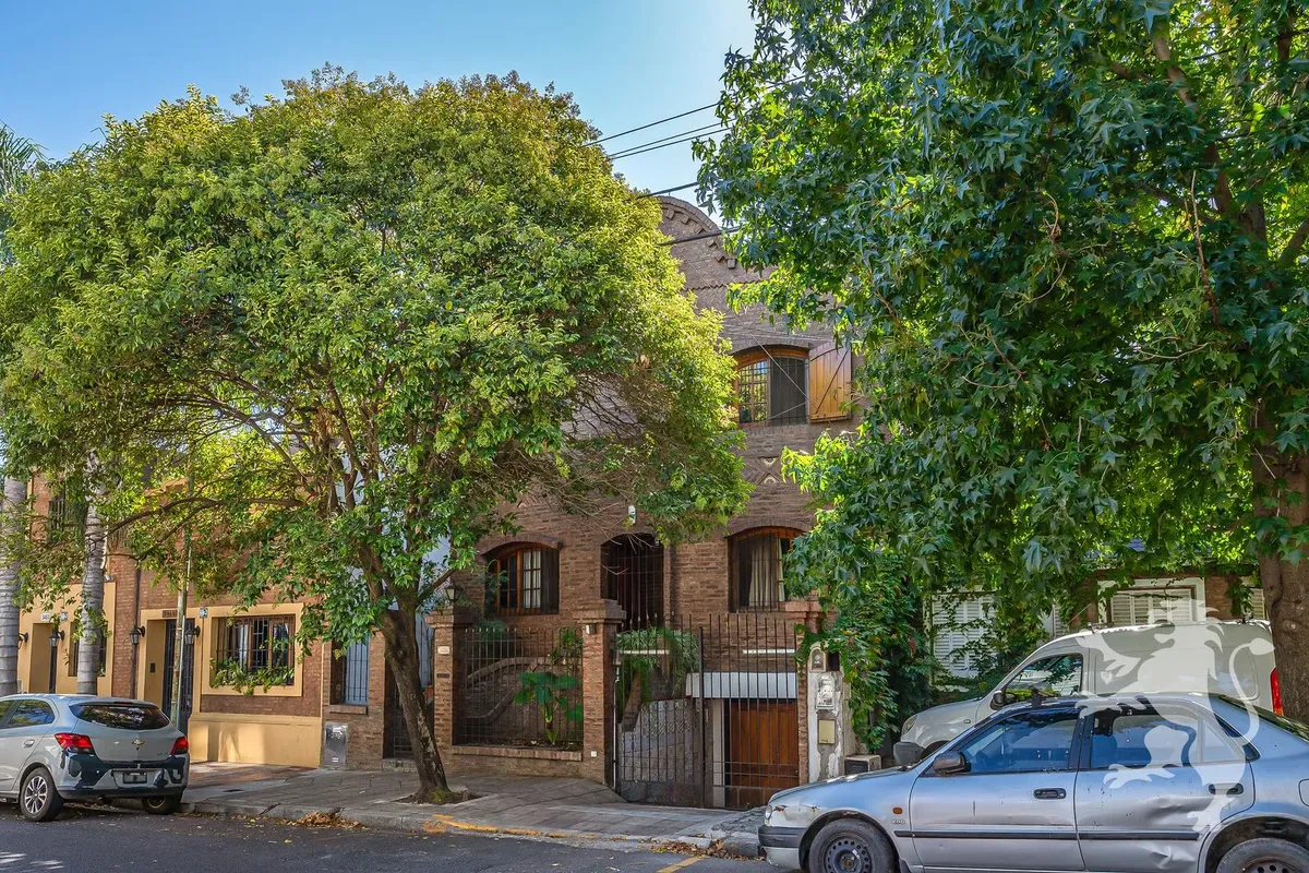 Casa En Alquiler - 5 Amb - Piscina - Parrilla - Suite - Garage 2 Autos - Villa Urquiza