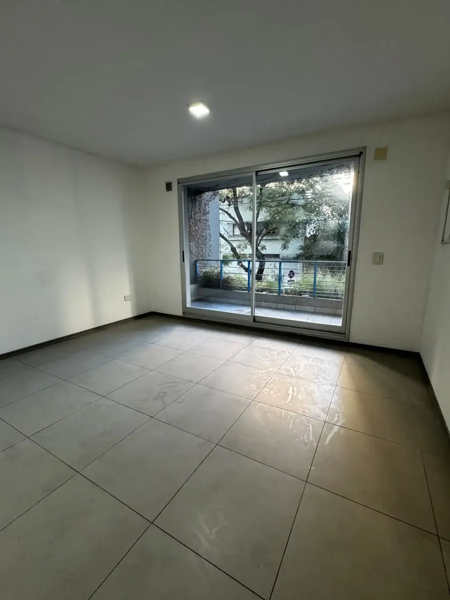 Hermoso Departamento Dos Ambientes En Alquiler Con Balcon Aterrazado Y Sum! Parque Chacabuco